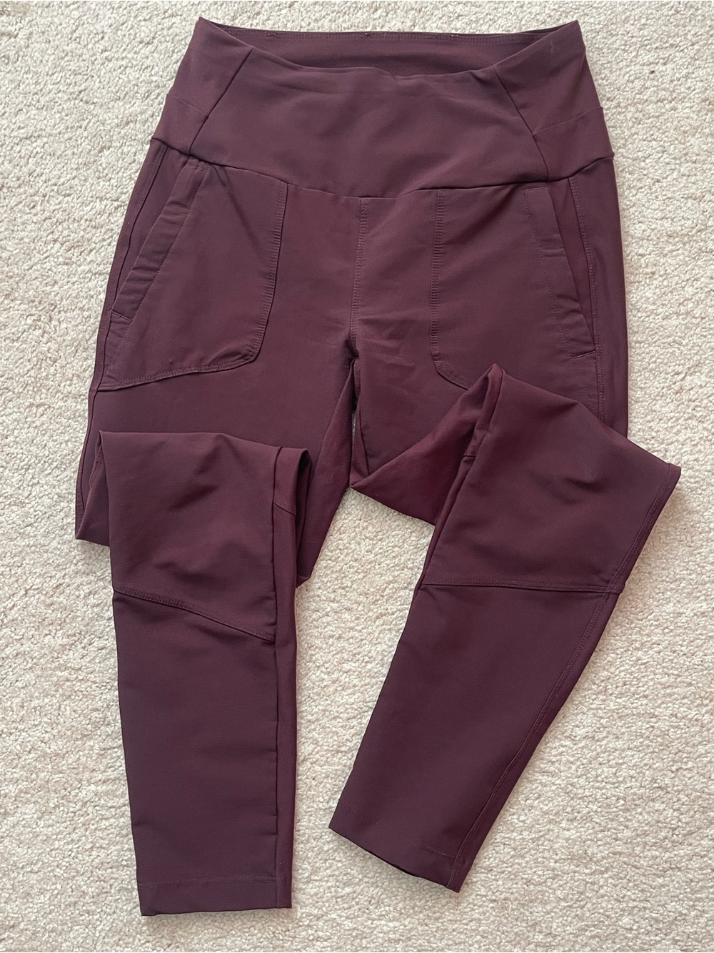 Avalanche High-Waist Leggings in Plum